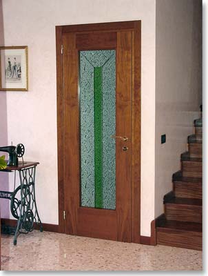 Porta in ciliegio con vetro decorato